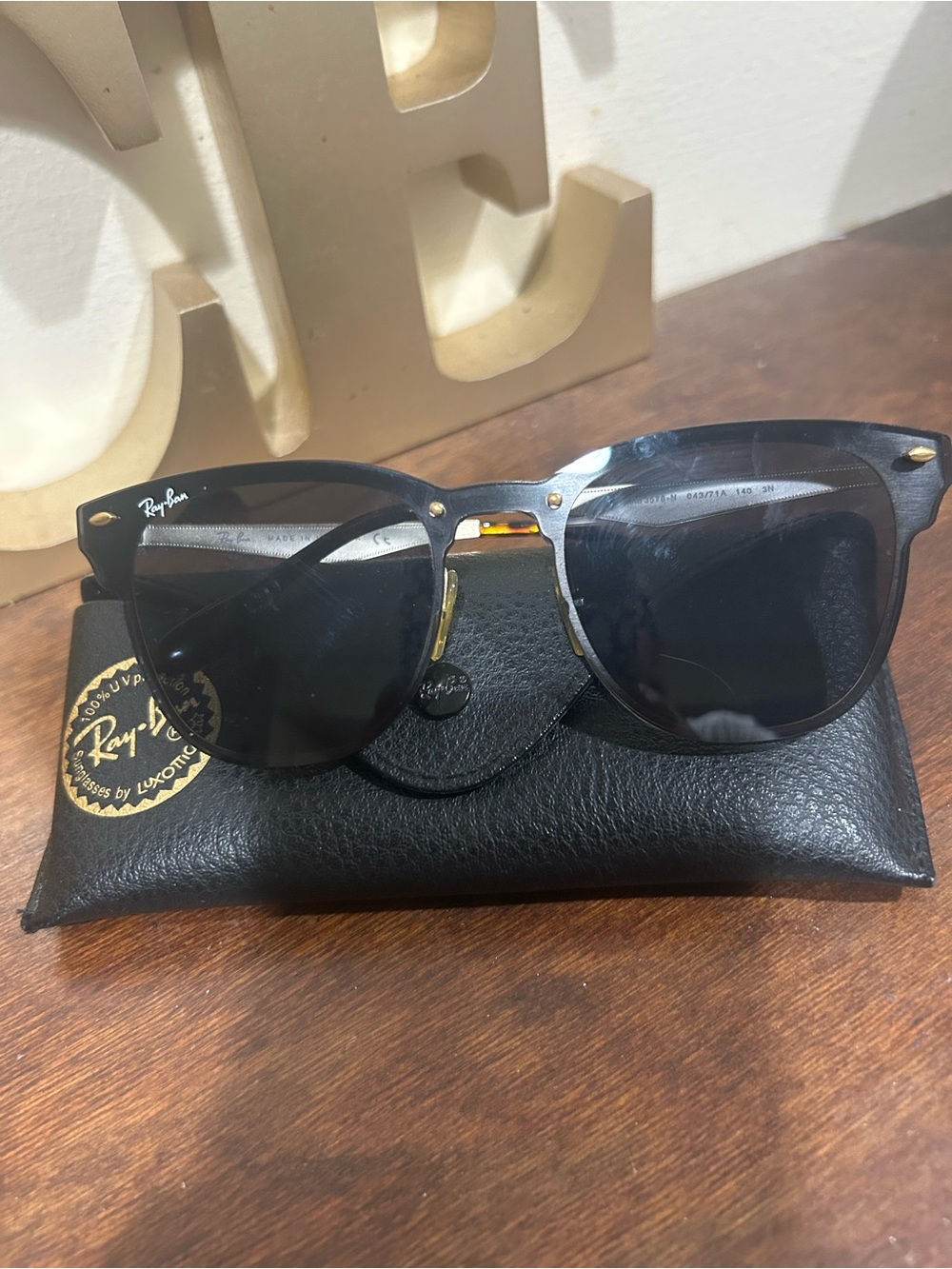 Women’s Rayban sunglasses